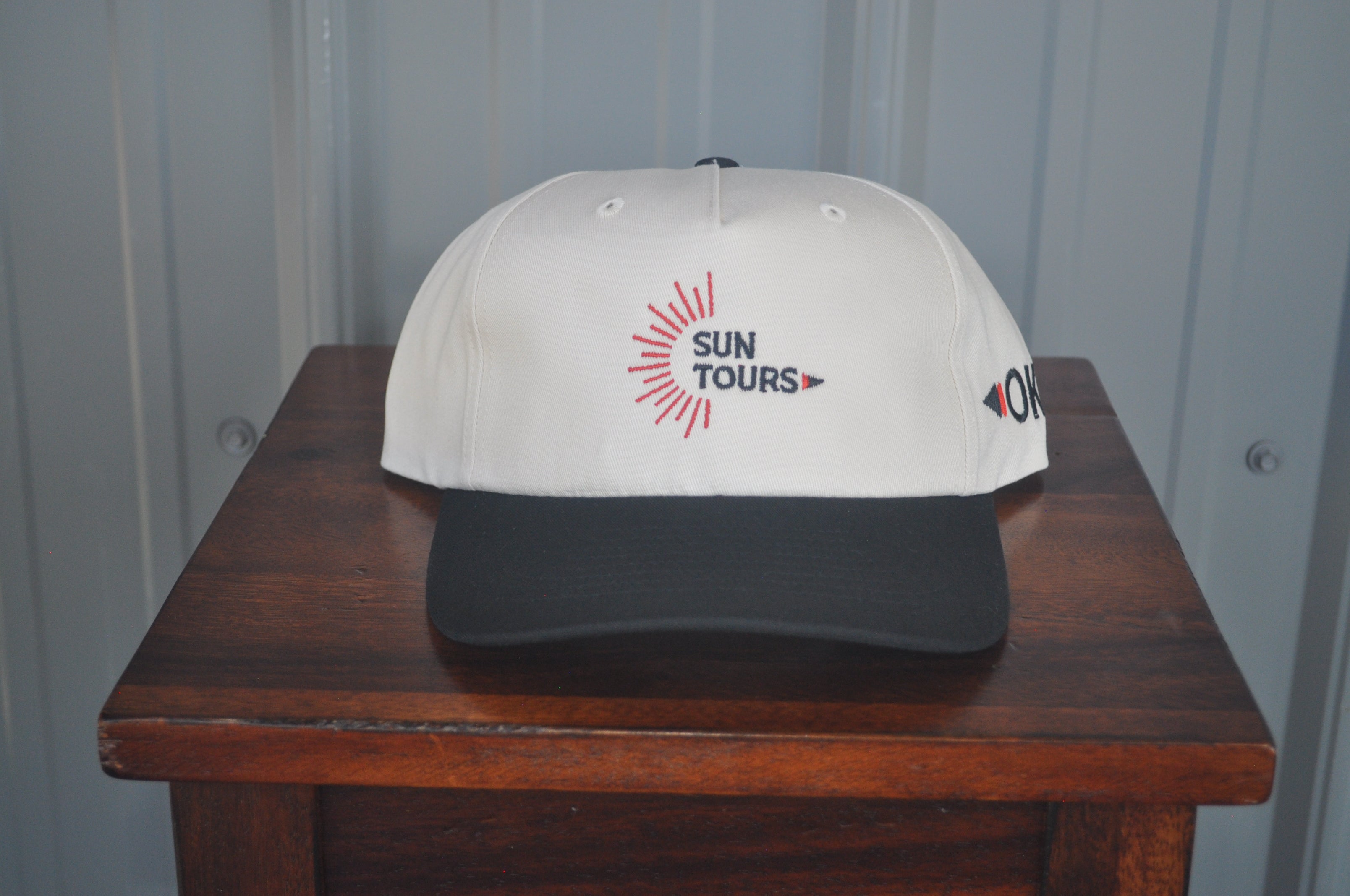 Oki Nǎatō'osii Hat
